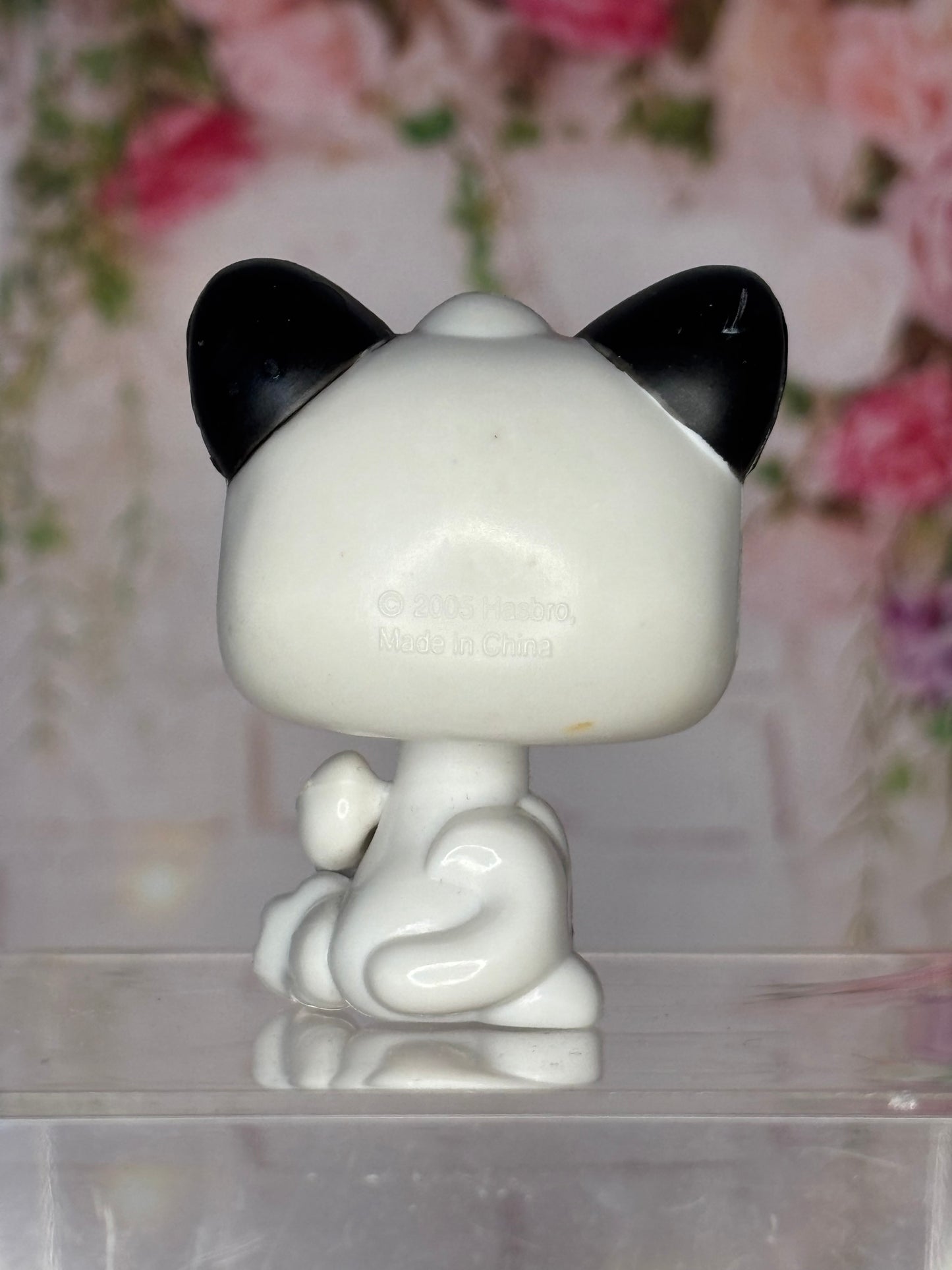 LPS Licking Paw Cat #483