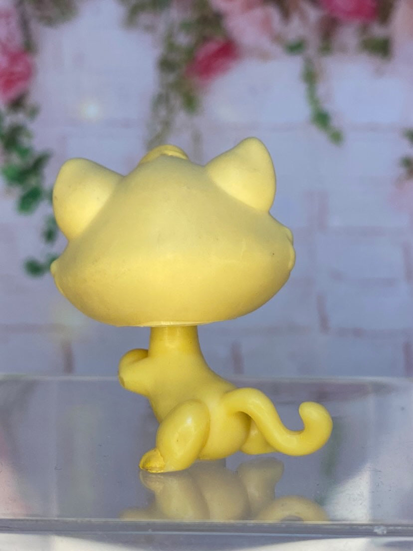 LPS Paw Up Cat #1035