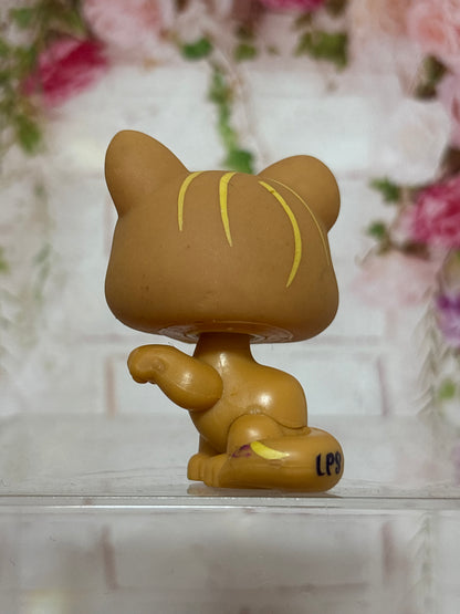 LPS Paw Up Cat