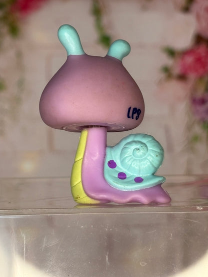 LPS Snail #2353