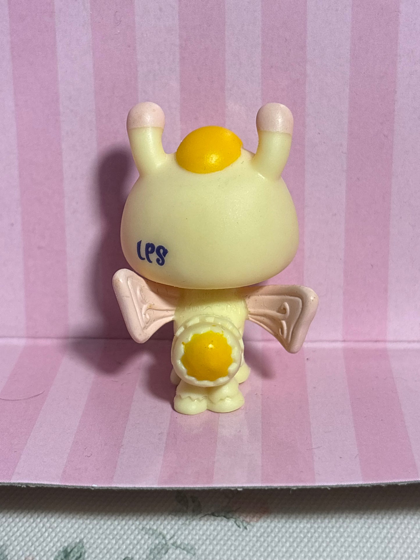 LPS Bee #1056